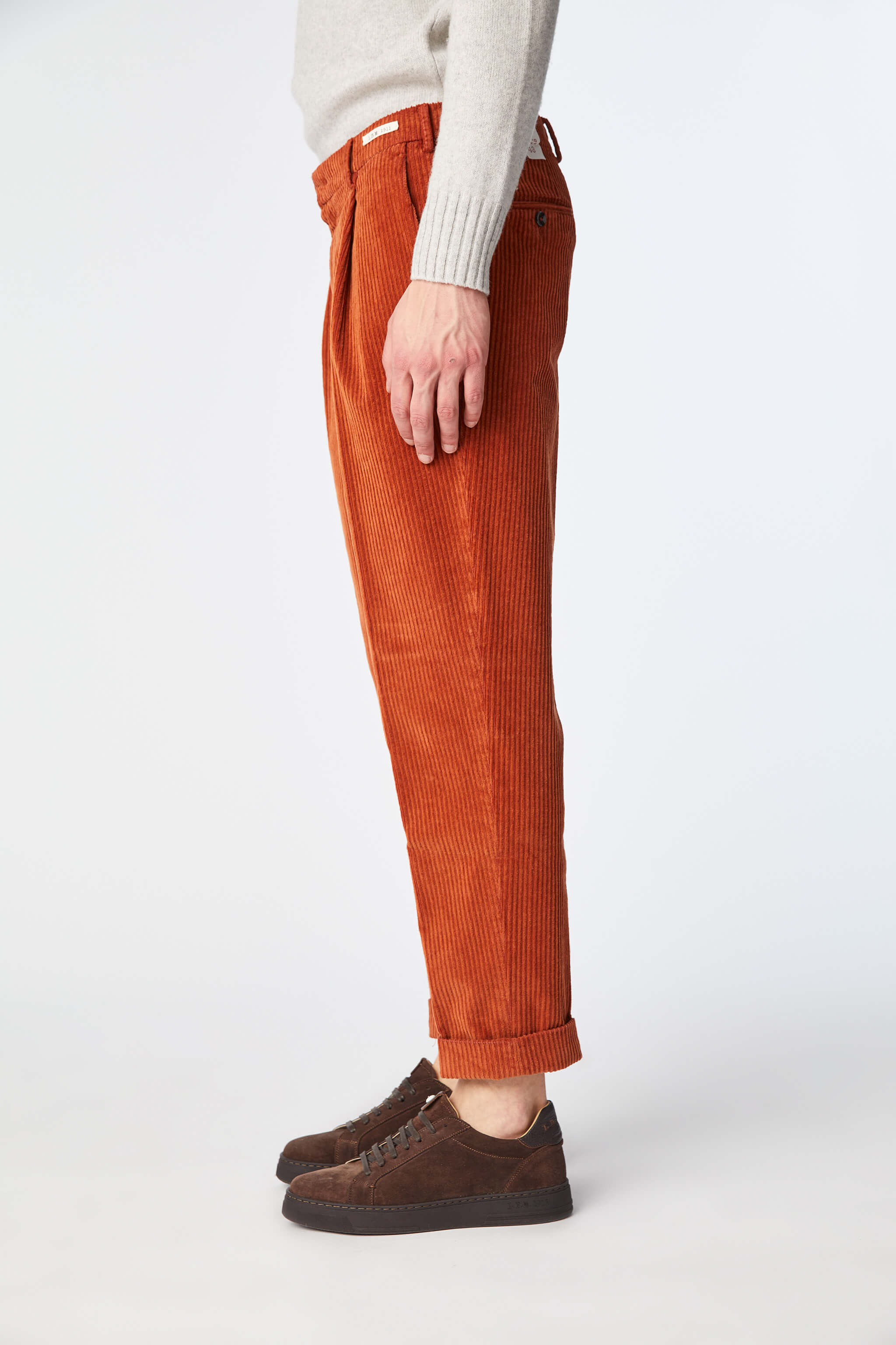 Garment-dyed MILES pants in orange