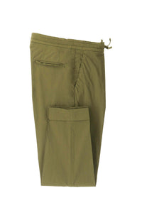 Garment-dyed lester pants in green dark green