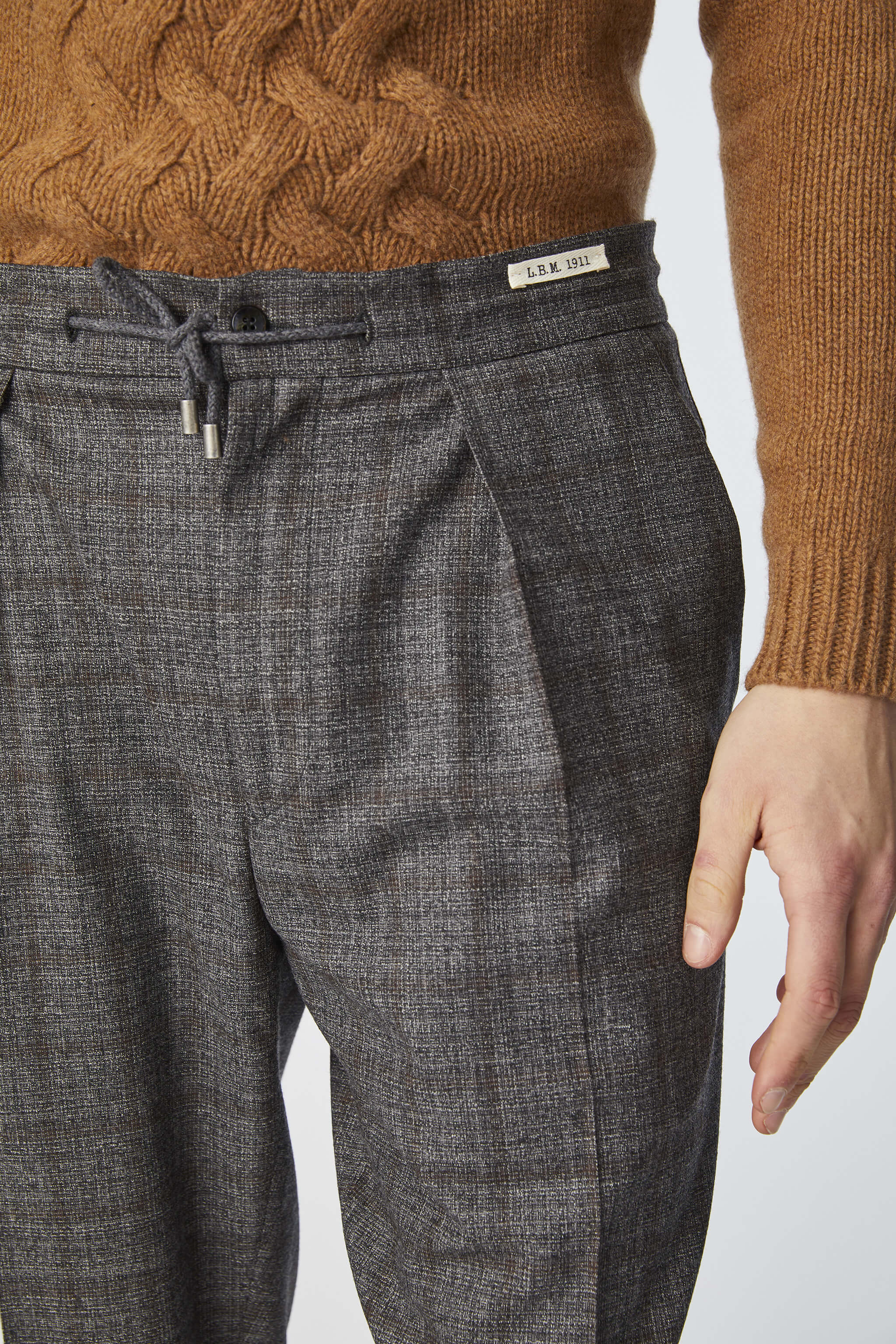 LESTER pants in gray