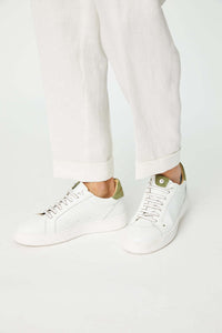 White lester pants white