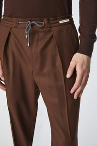 Lester pants in brown brown