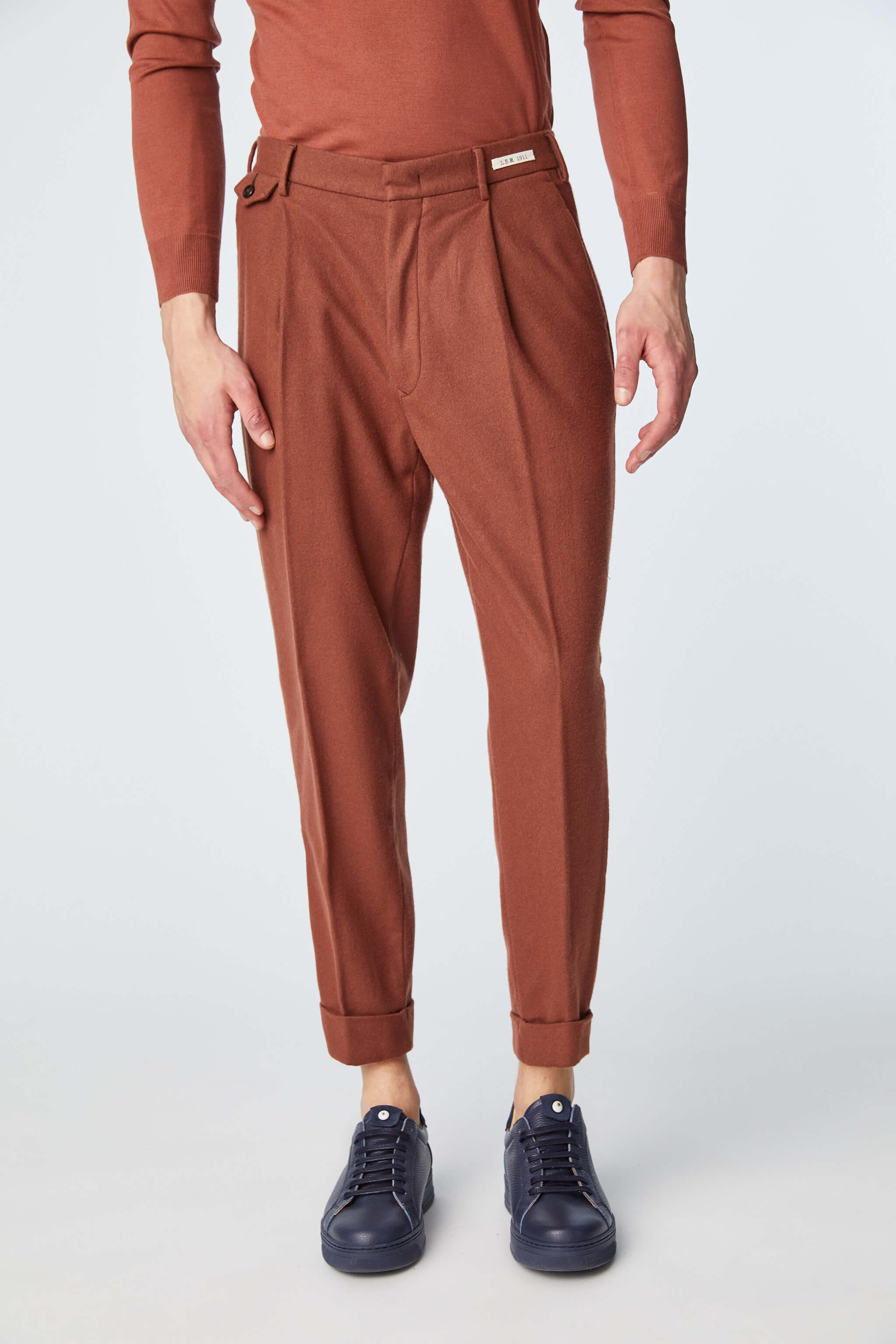 Garment-dyed MILES pants in brown
