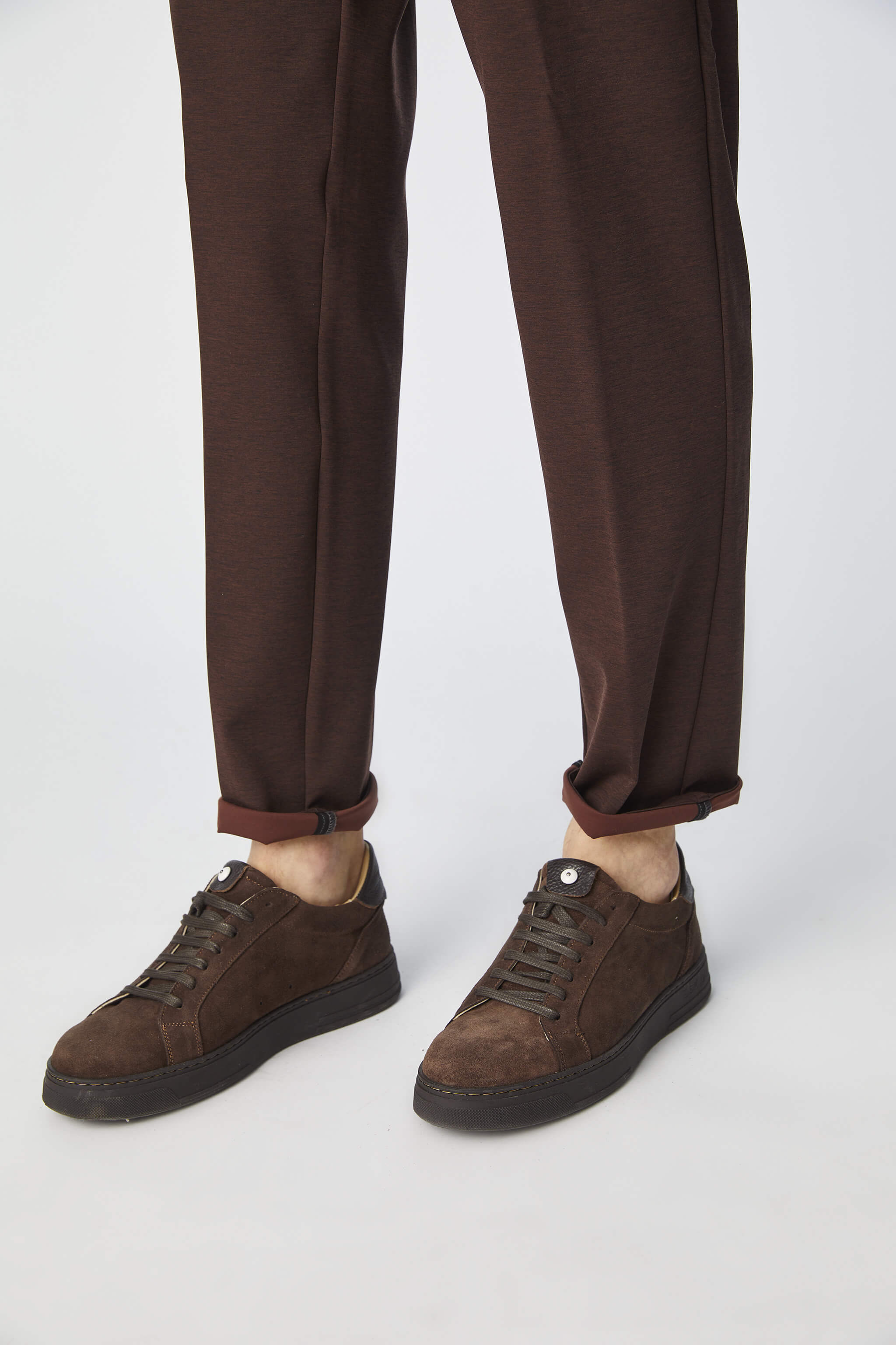 Garment-dyed technical jersey LIAM pant in brown