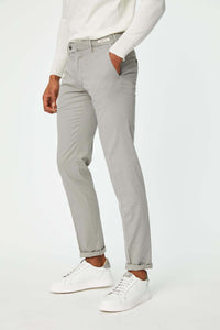 Garment-dyed ray pants in gray light grey