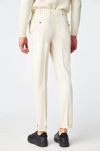 Garment-dyed muddy pants in white white