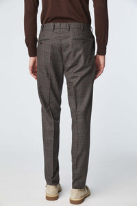 Elton pants in brown earth