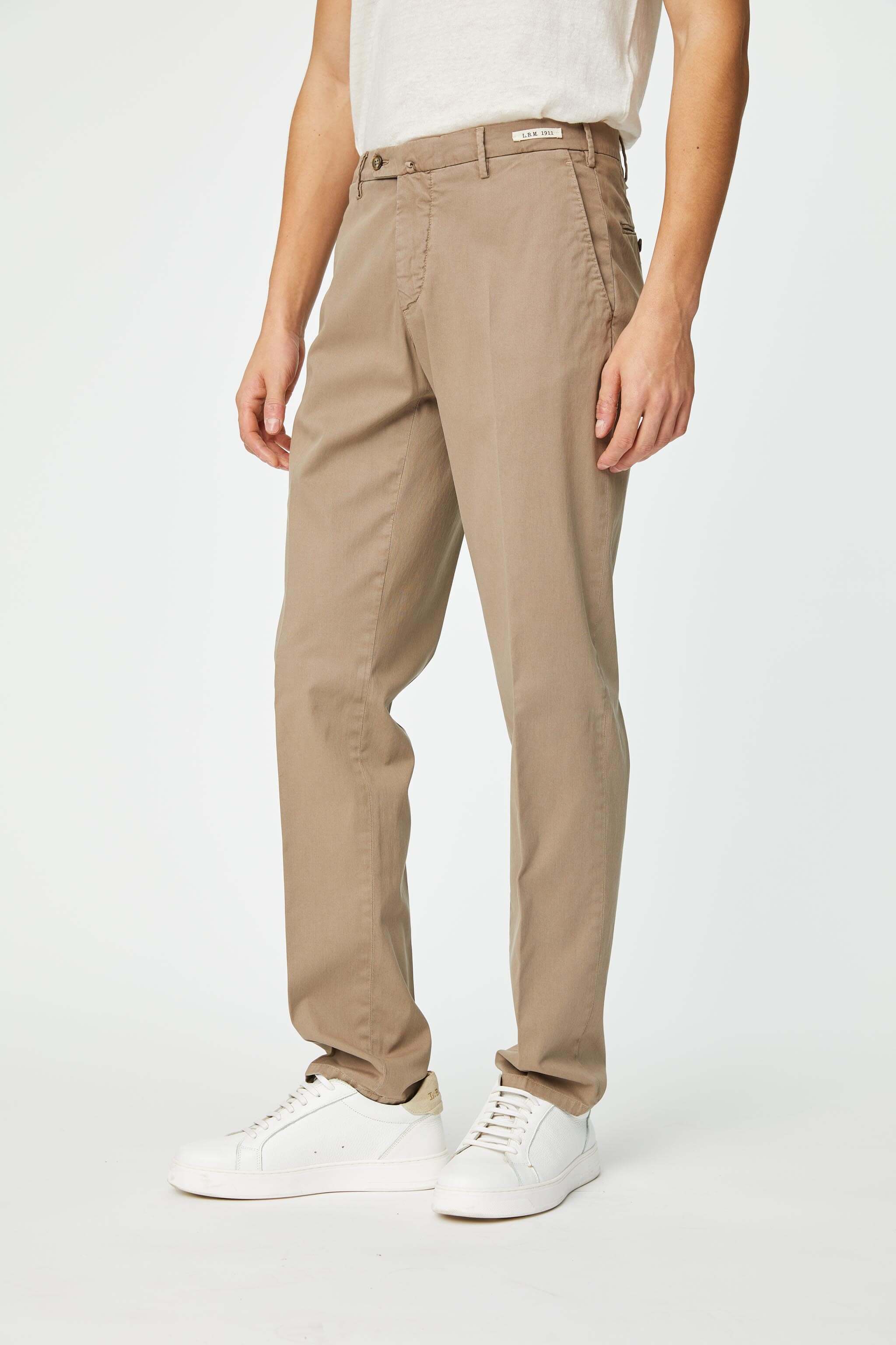 Garment-dyed ELTON pants in hazelnut