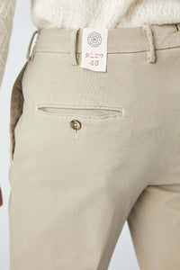 Garment-dyed elton pants in beige beige
