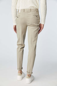 Garment-dyed elton pants in beige beige
