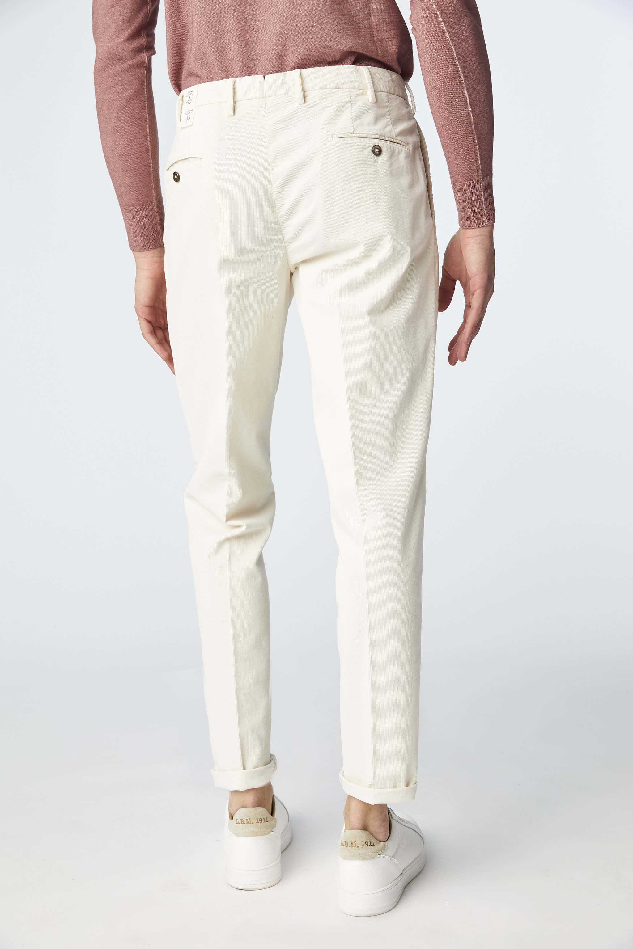 Garment-dyed ELTON pants in white