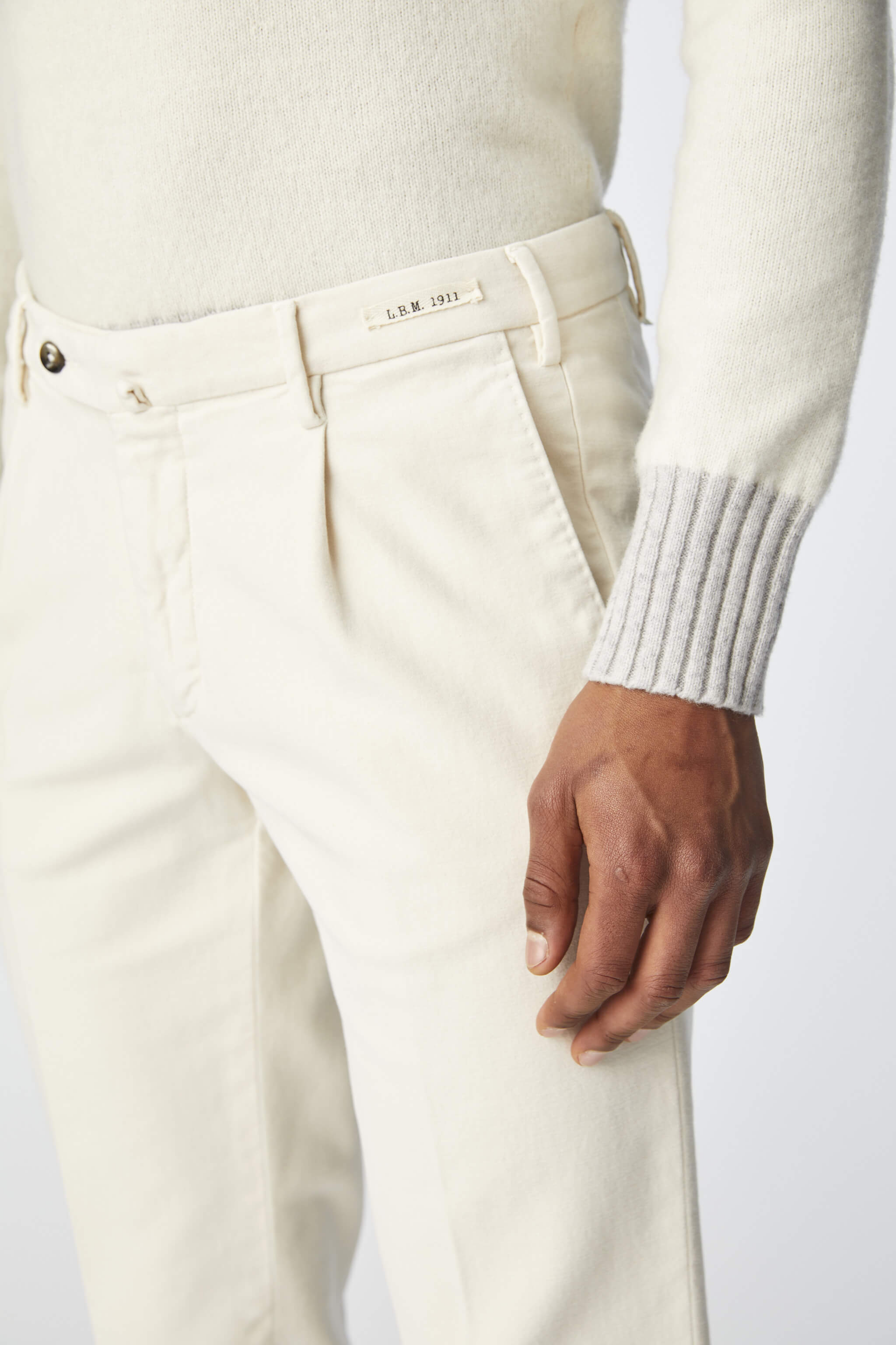 Garment-dyed MICHAEL pants in white