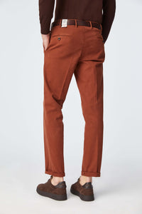 Garment-dyed michael pants in brown brick