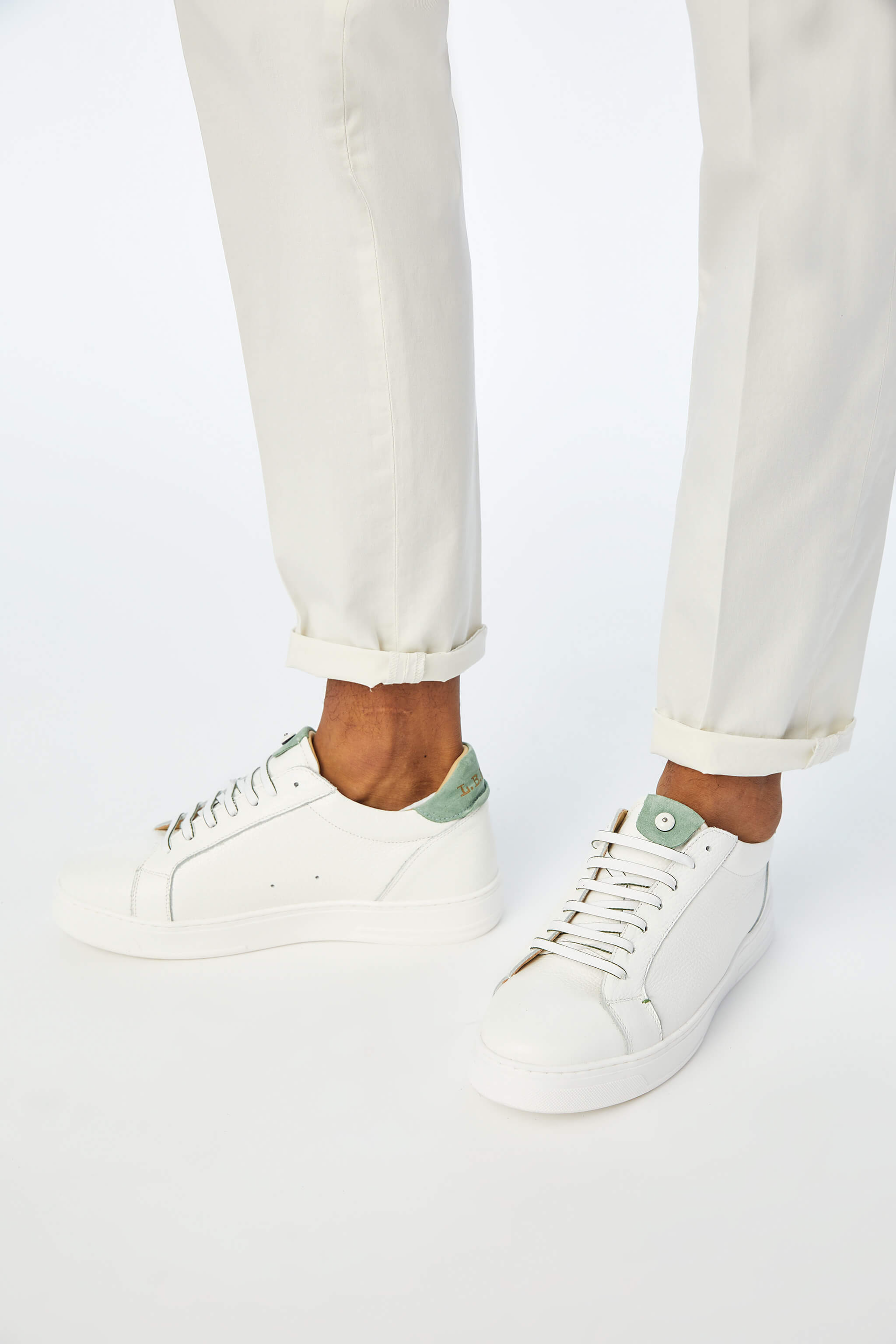 Garment-dyed MICHAEL pants in White