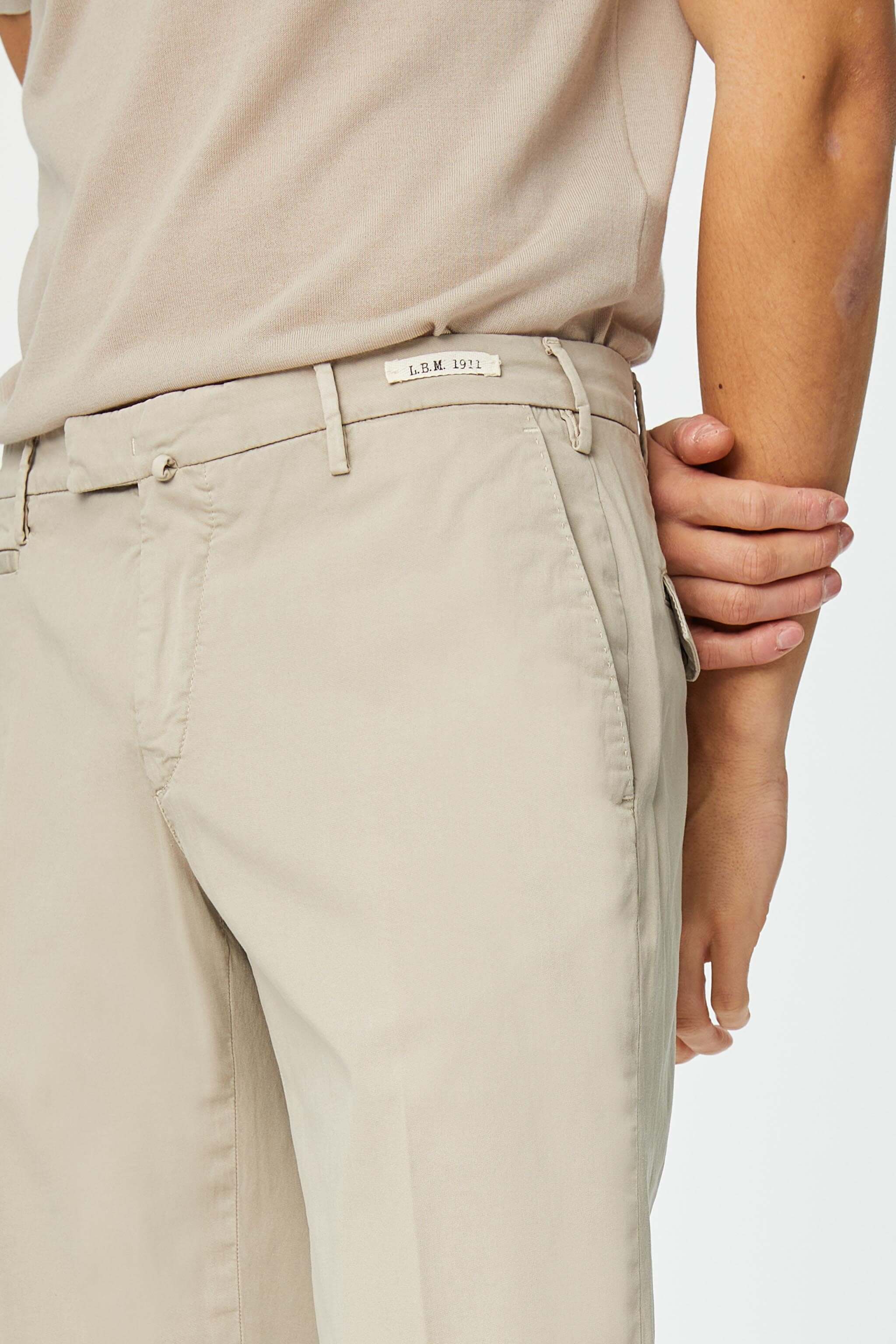 Garment-dyed ROD pants in dove gray