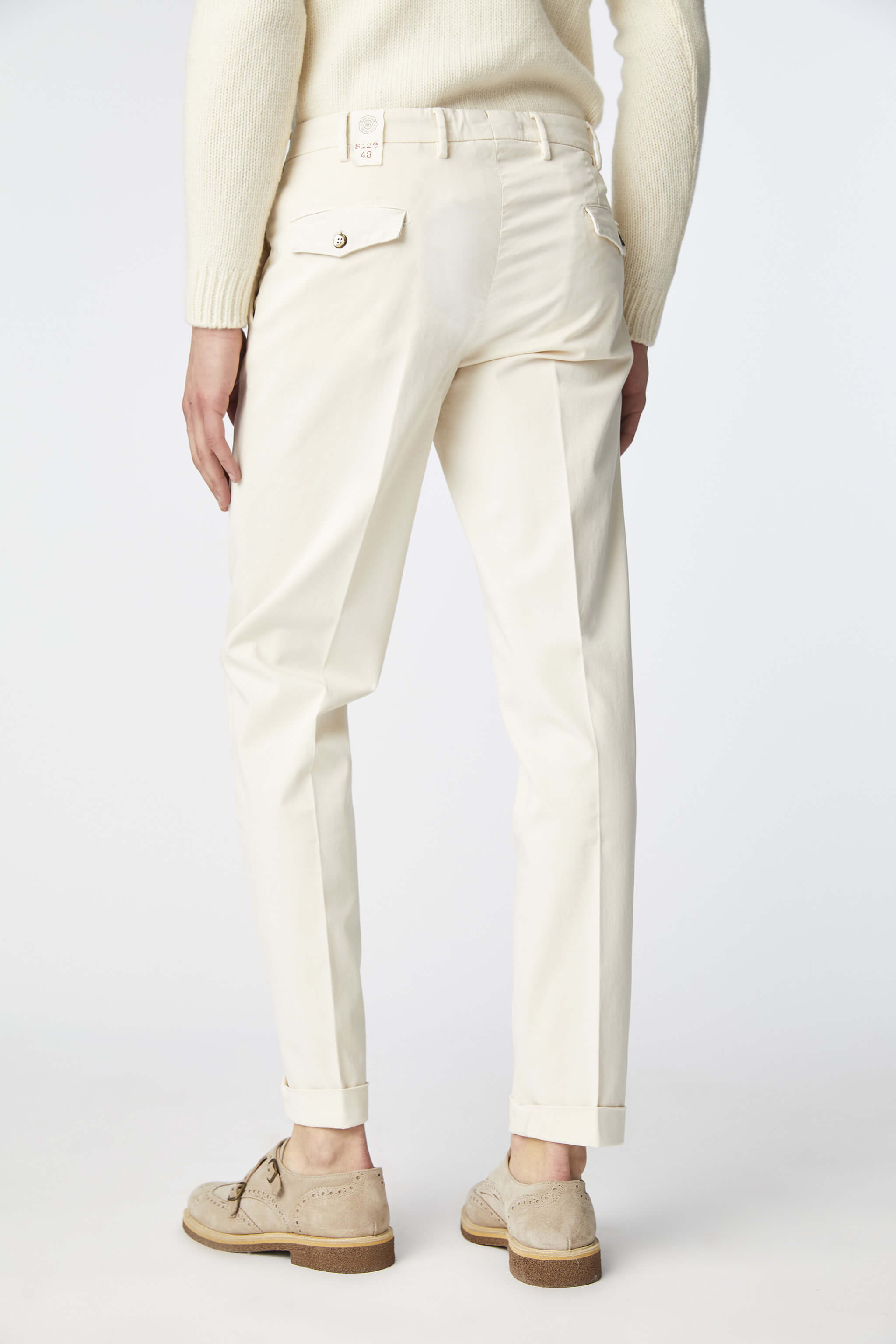Garment-dyed ROD pants in white