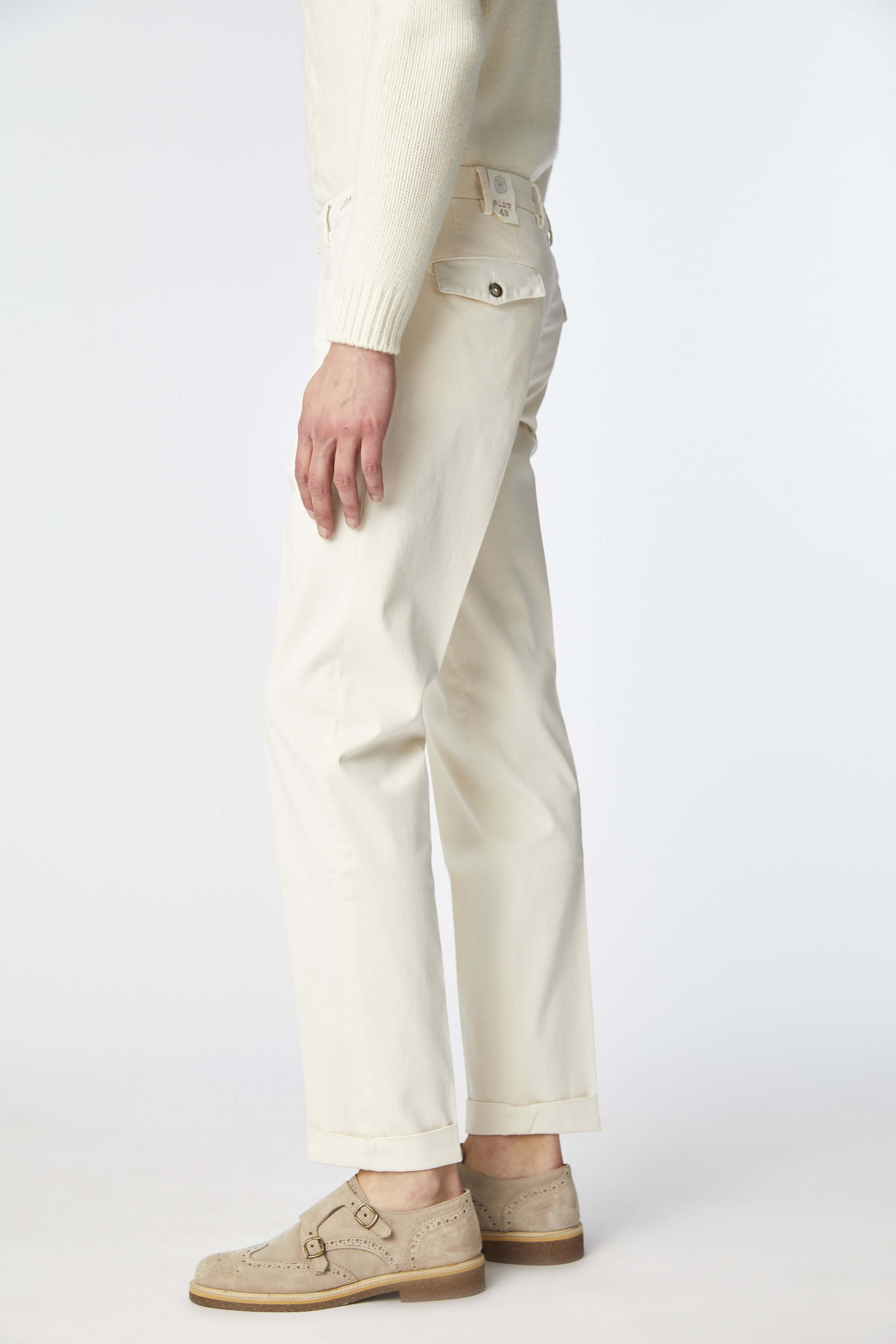 Garment-dyed ROD pants in white