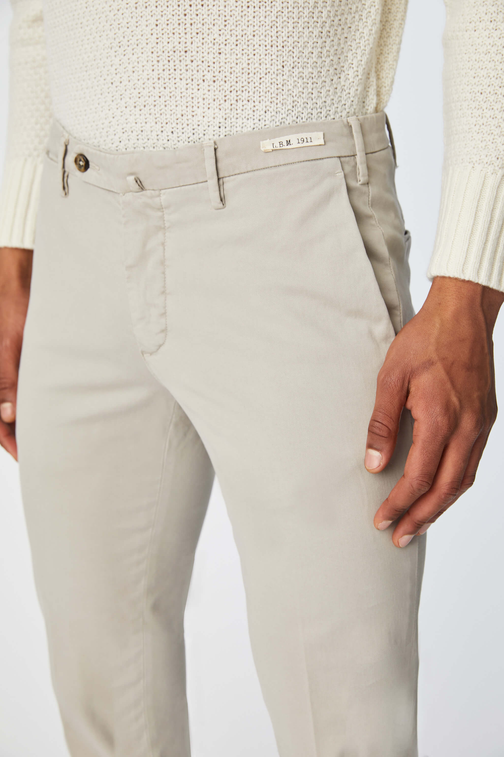 Garment-dyed FREDDIE pants in ice gray