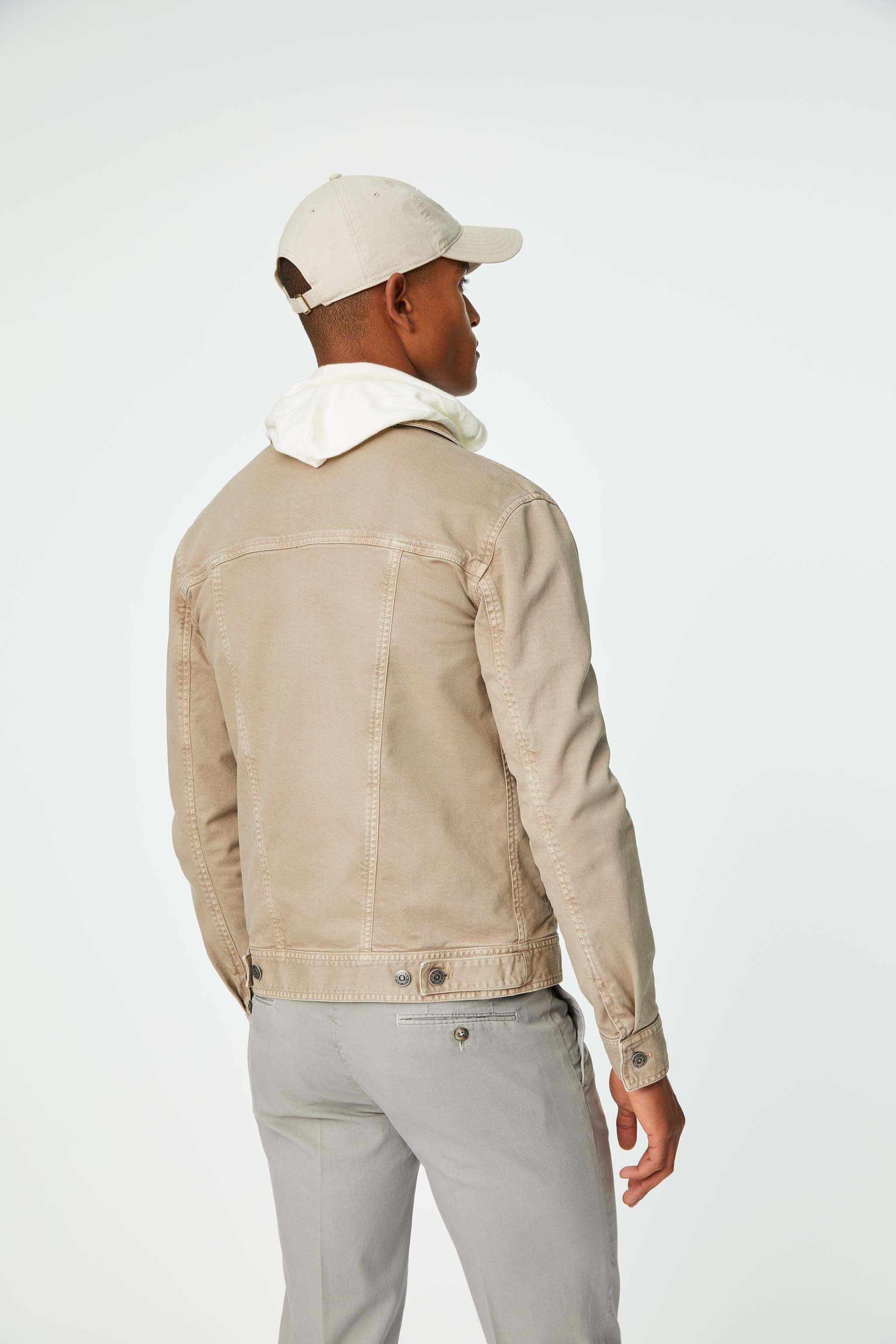 Garment-dyed jacket in dove gray